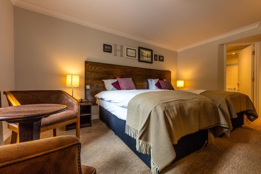 Greyhound Hotel Carshalton Bagian luar foto