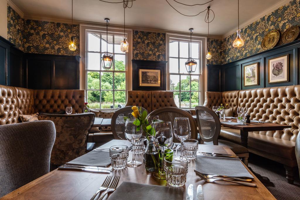 Greyhound Hotel Carshalton Bagian luar foto
