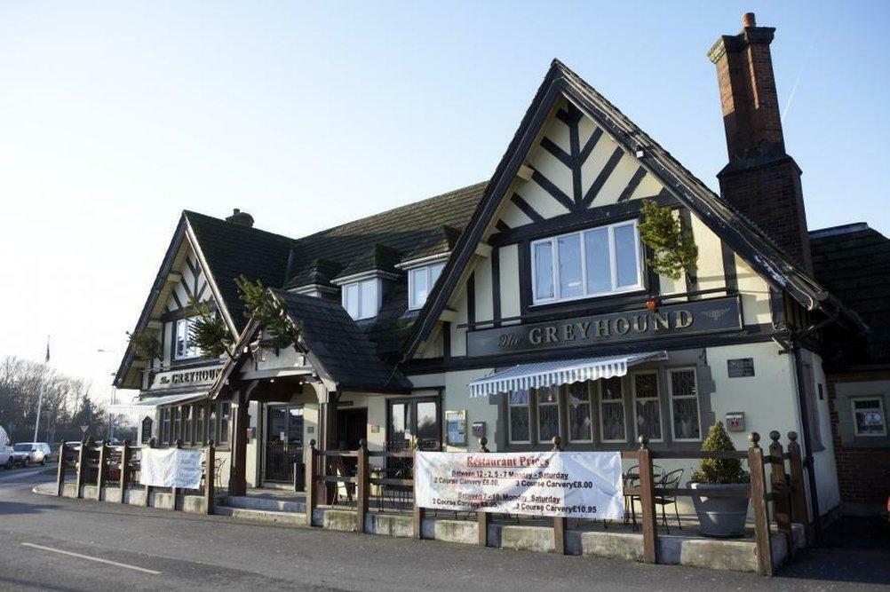 Greyhound Hotel Carshalton Bagian luar foto